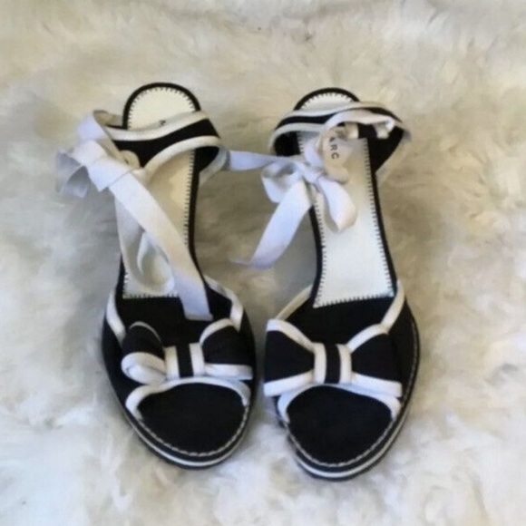 Marc Jacobs Canvas Lace Up Bow Tie Wedge Sandals Black/White Women's Size 8 - Picture 2 of 10